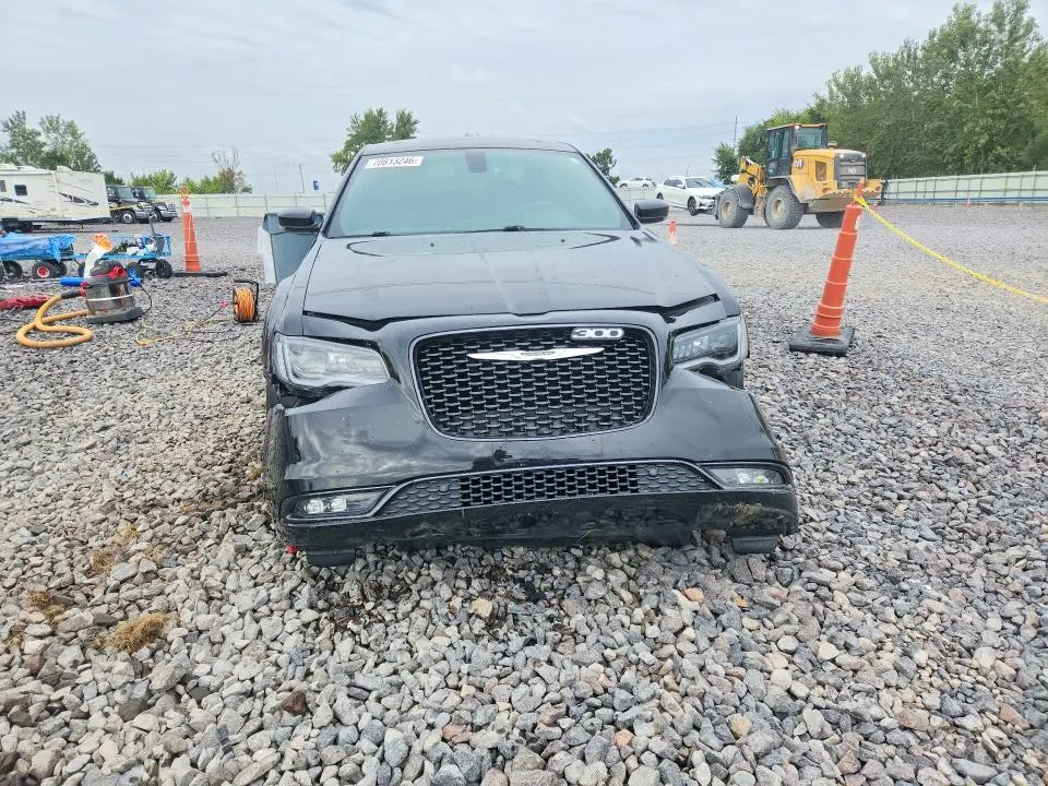 2017 CHRYSLER 300 S  
