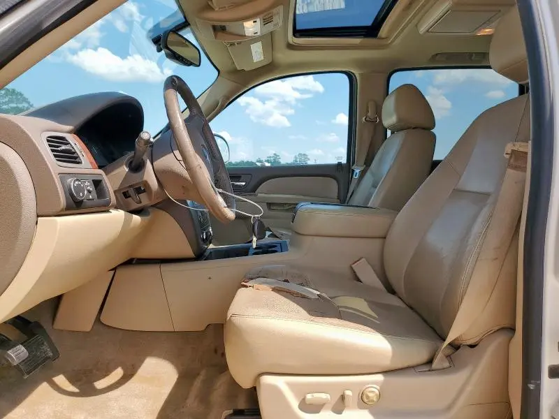 2013 GMC YUKON XL C1500 SLT  