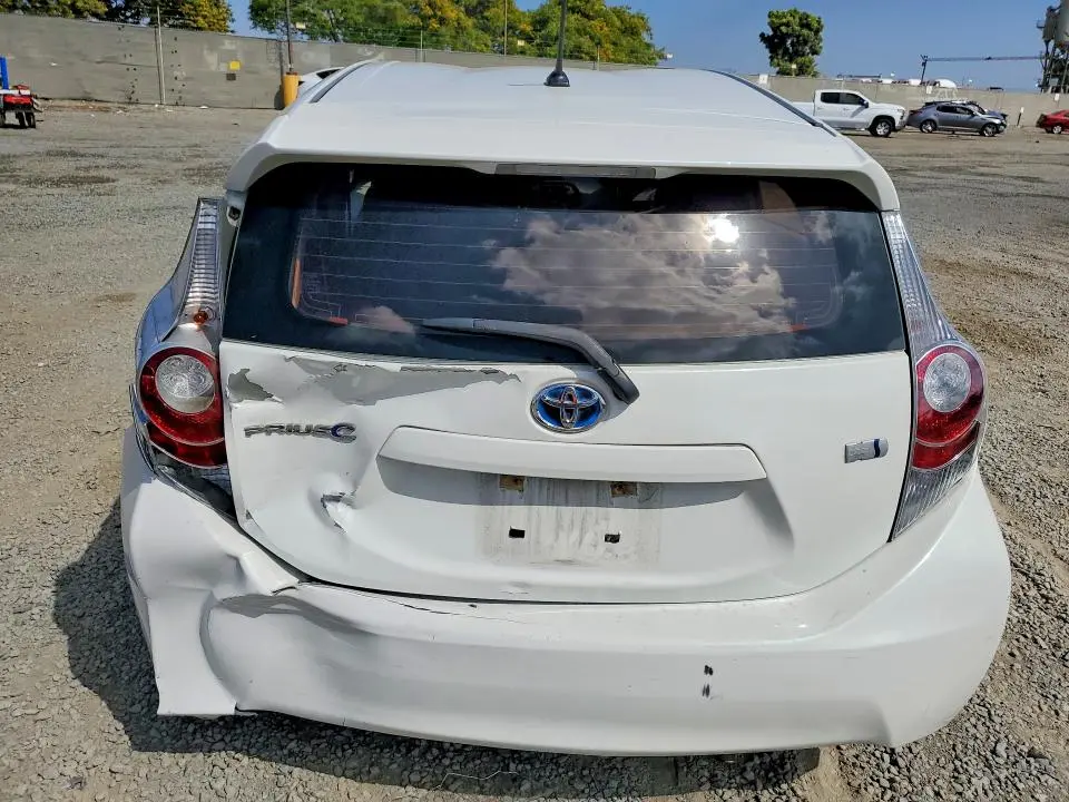 2013 TOYOTA PRIUS C TWO  
