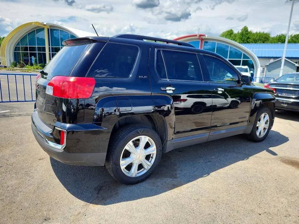 2017 GMC TERRAIN SLE  