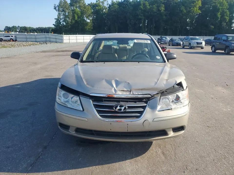 2010 HYUNDAI SONATA GLS  