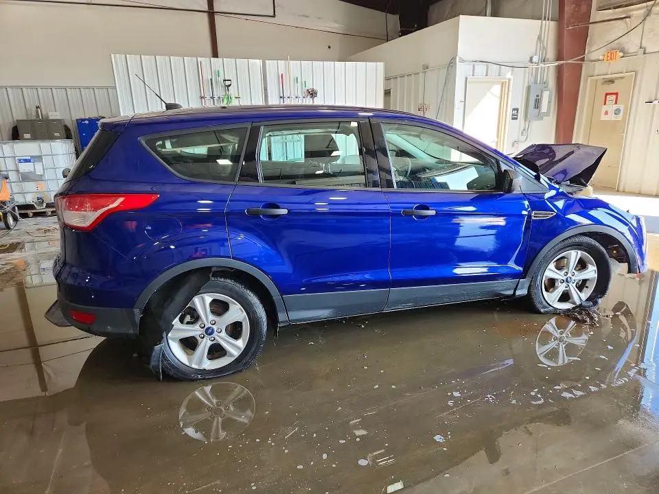 2016 FORD ESCAPE S  