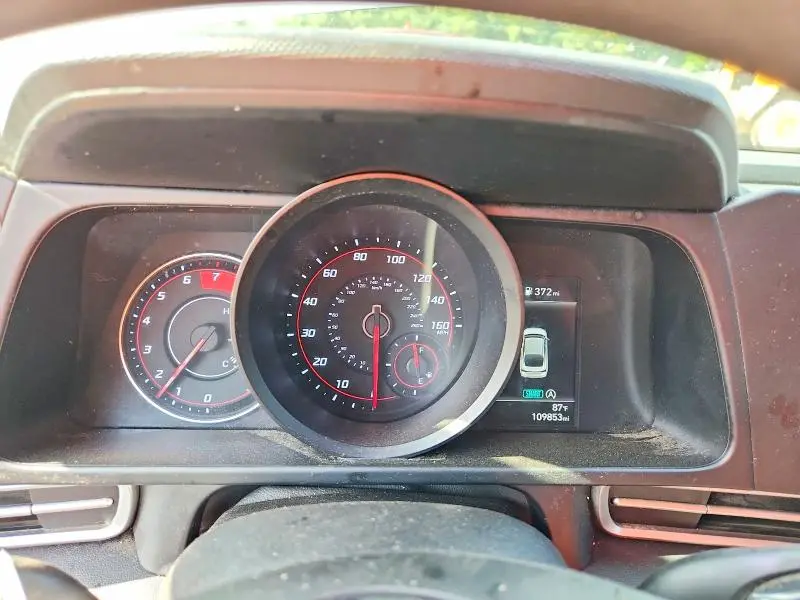 2021 HYUNDAI ELANTRA SE  