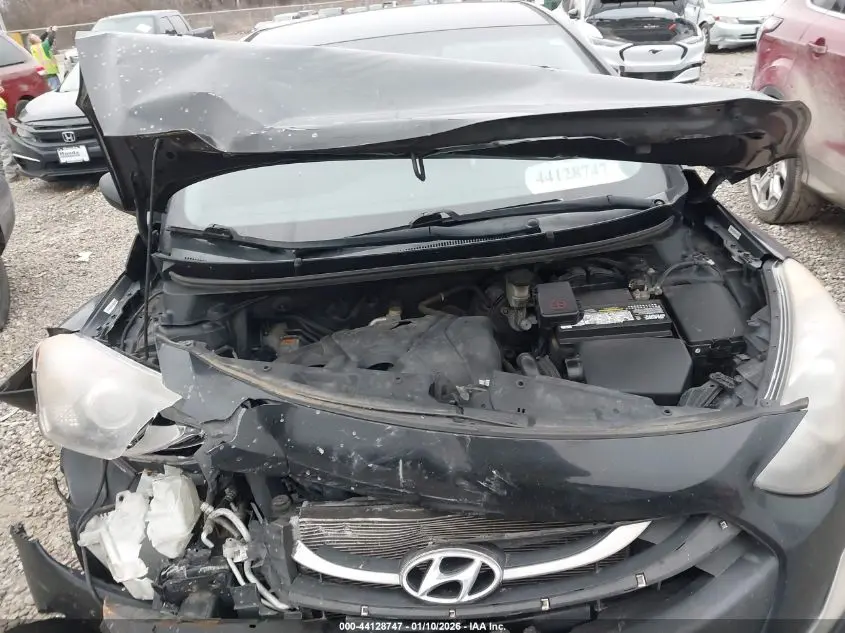 2013 HYUNDAI ELANTRA GT  