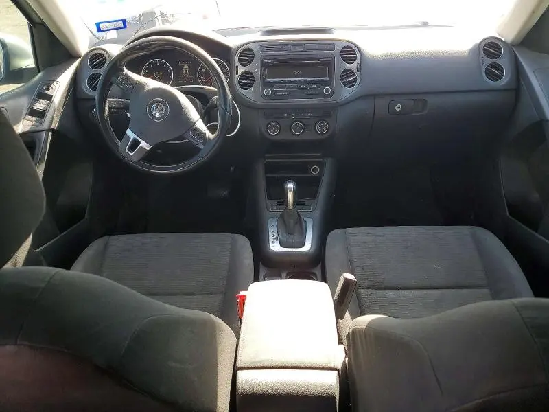 2014 VOLKSWAGEN TIGUAN S  