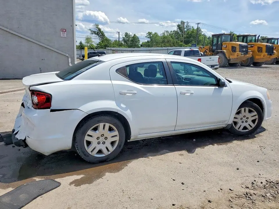 2014 DODGE AVENGER SE  