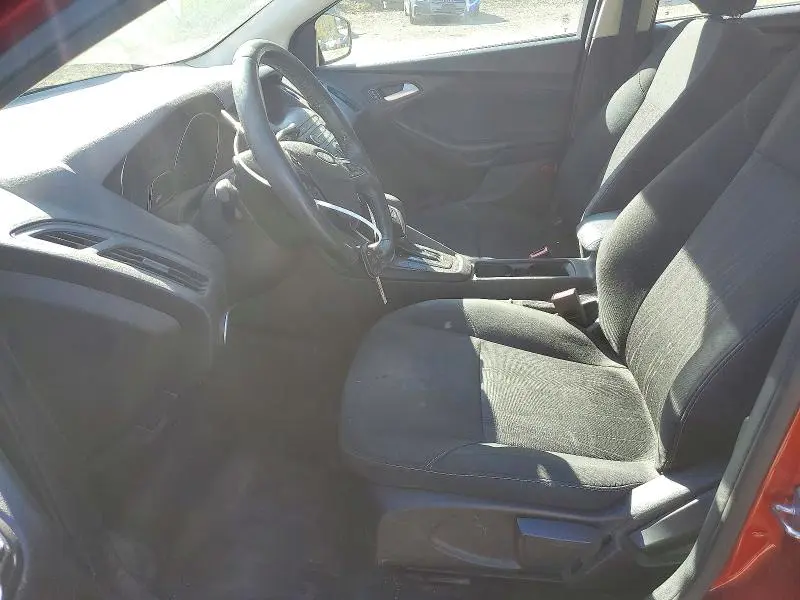 2018 FORD FOCUS SE  