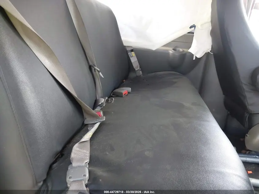 2011 CHEVROLET EXPRESS 1500 LS