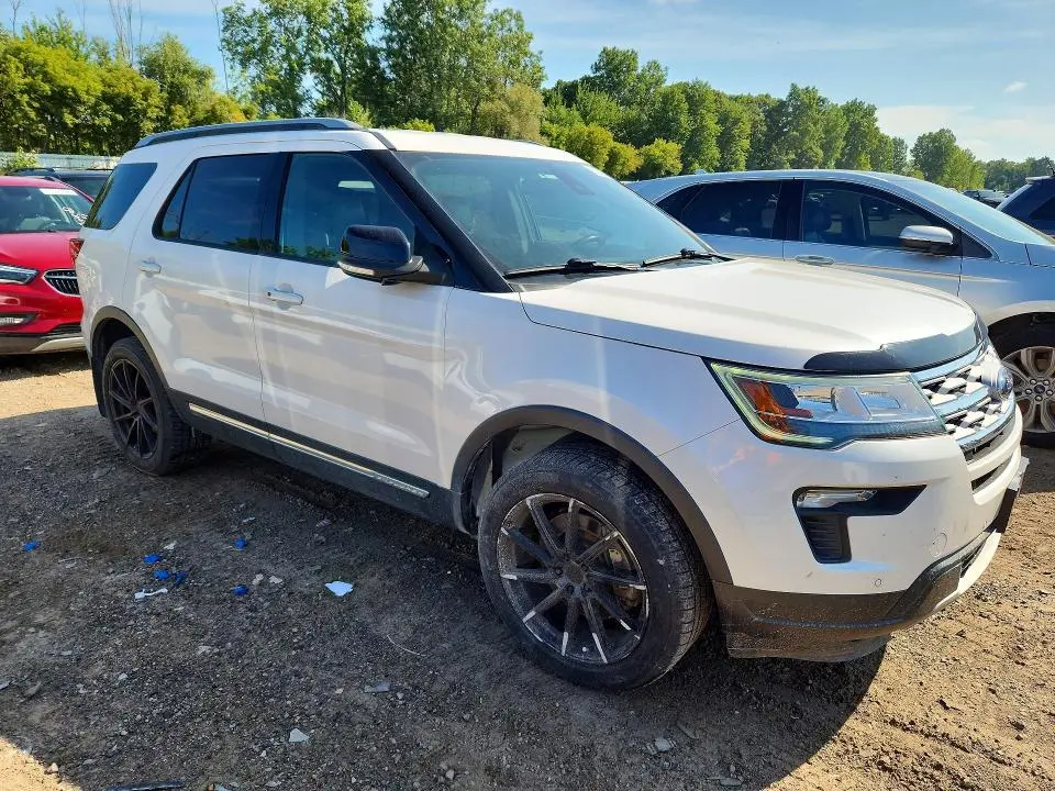 2019 FORD EXPLORER XLT  
