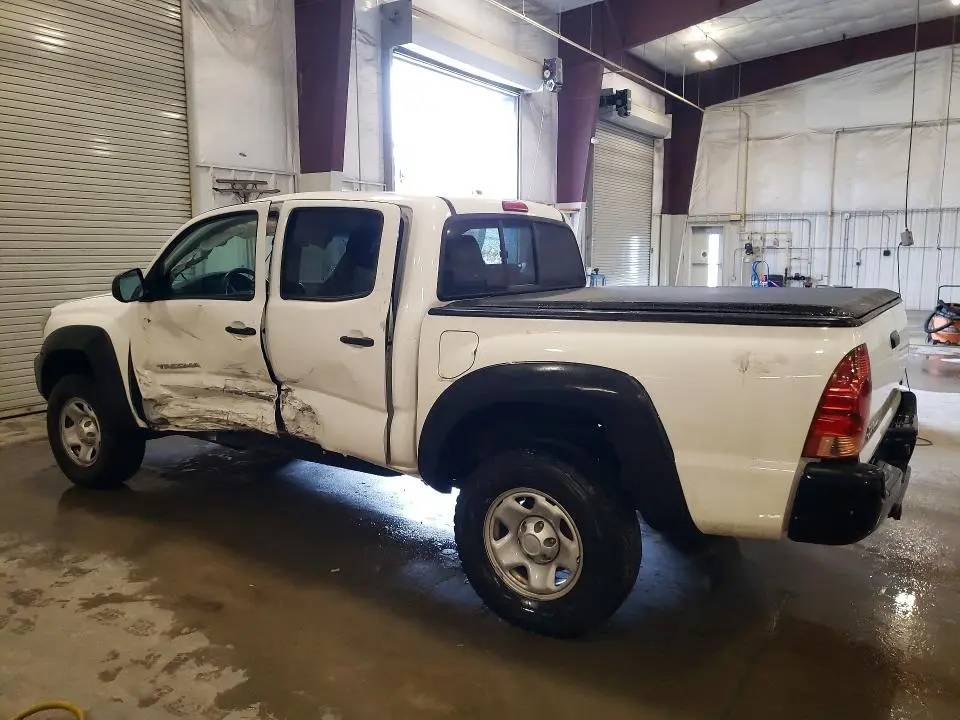 2015 TOYOTA TACOMA V6  