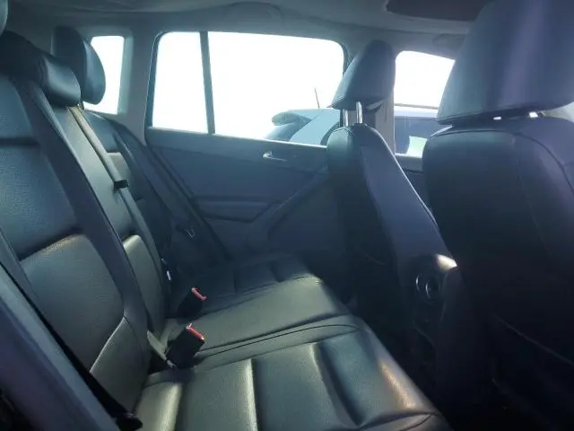 2012 VOLKSWAGEN TIGUAN S  