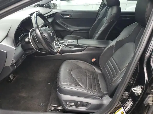 2019 TOYOTA AVALON XLE  