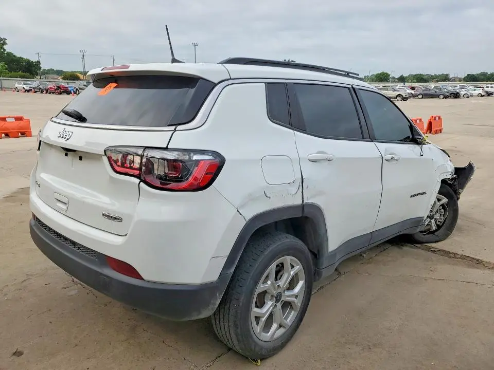 2025 JEEP COMPASS LATITUDE  