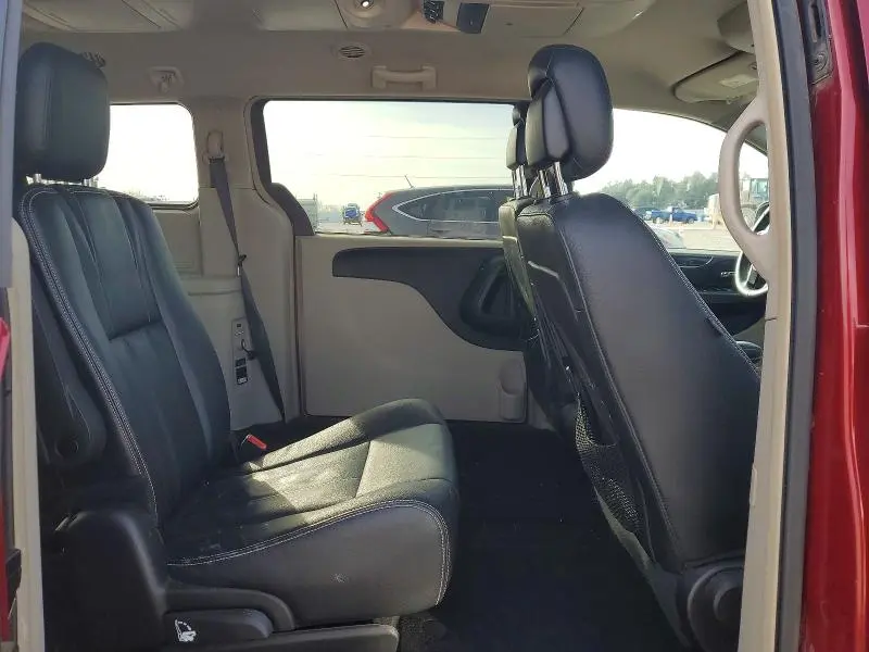 2015 CHRYSLER TOWN & COUNTRY TOURING  