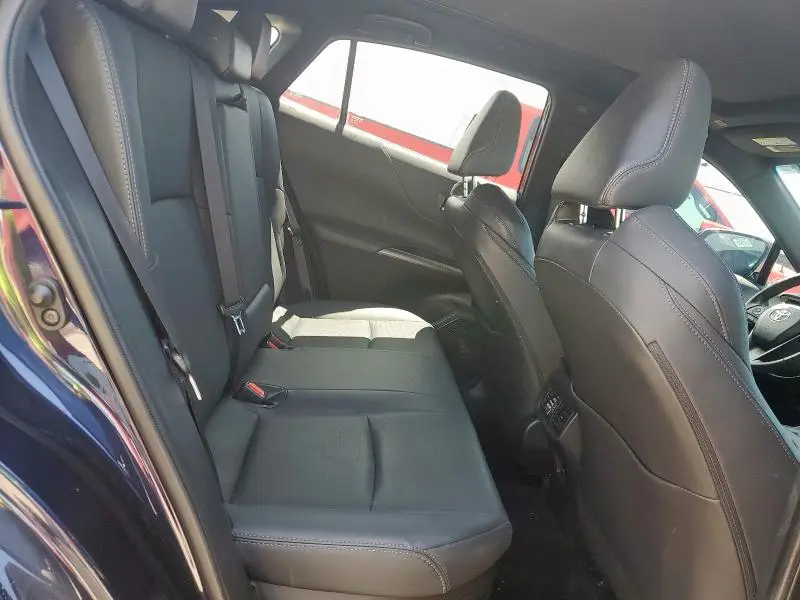 2023 TOYOTA VENZA LE  
