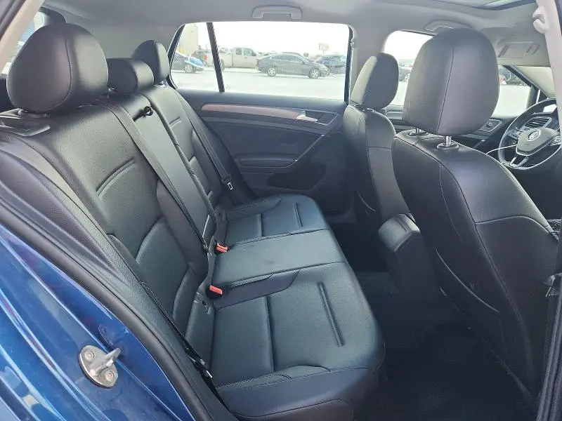 2020 VOLKSWAGEN GOLF   