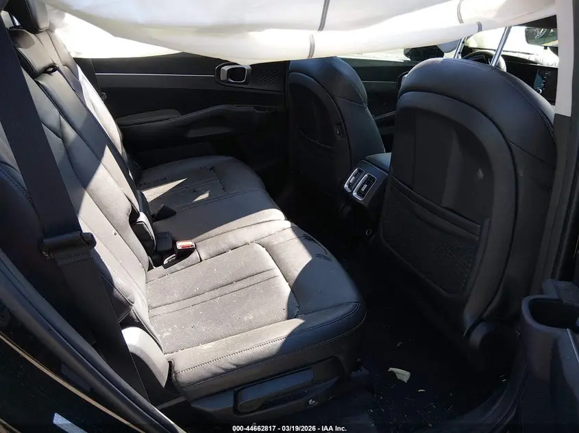 2022 KIA SORENTO S
