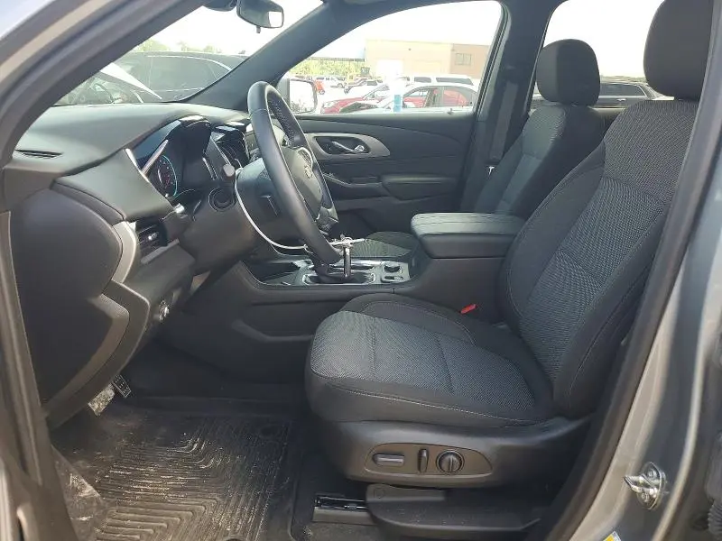 2023 CHEVROLET TRAVERSE LT  
