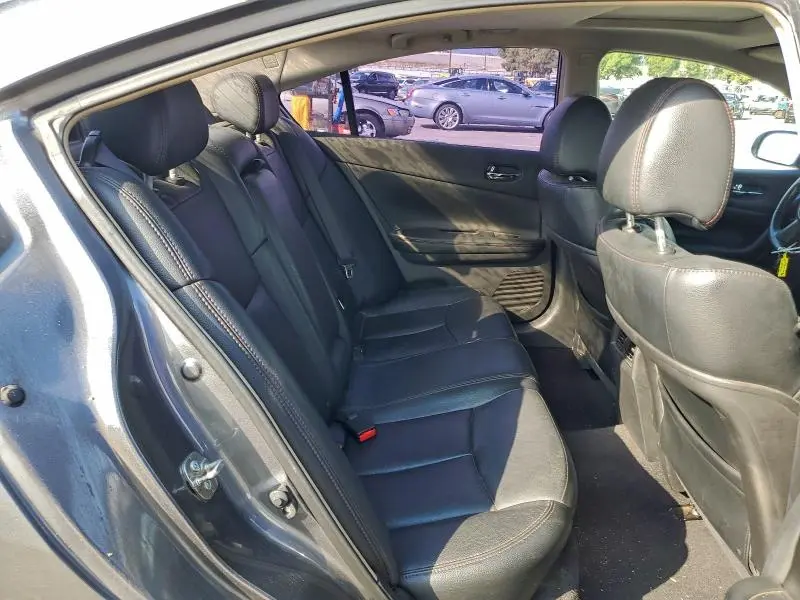 2014 NISSAN MAXIMA S  