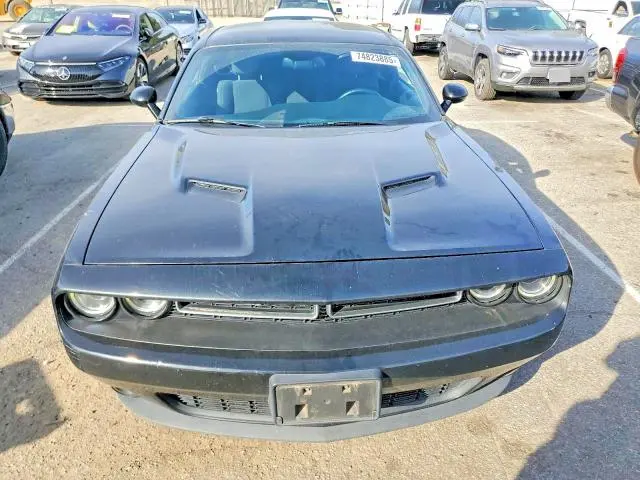 2016 DODGE CHALLENGER SXT  