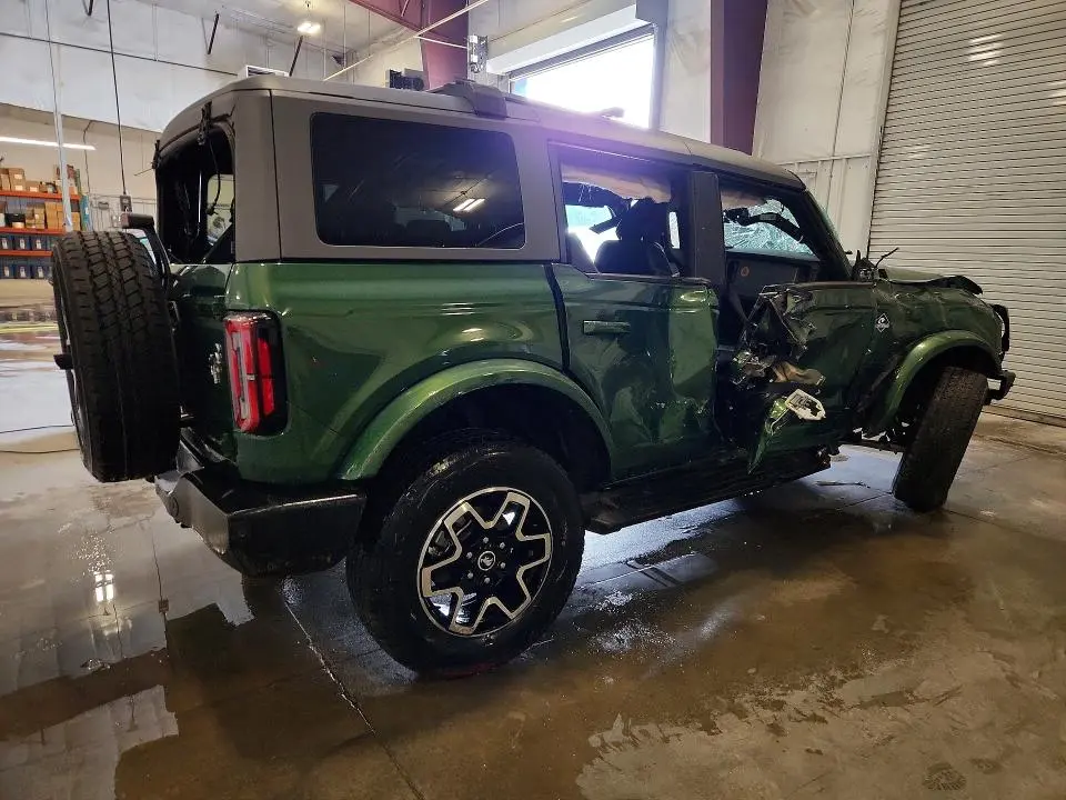 2024 FORD BRONCO OUTER BANKS  