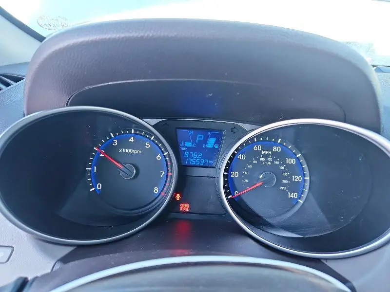 2010 HYUNDAI TUCSON GLS  
