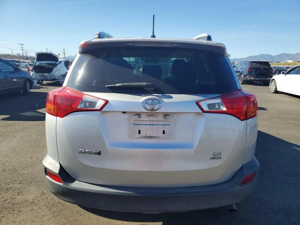 2013 TOYOTA RAV4 LE  