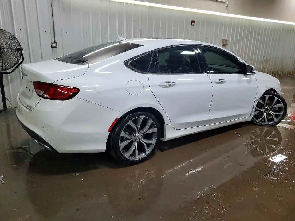 2015 CHRYSLER 200 C  