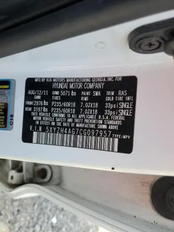 2012 HYUNDAI SANTA FE SE  