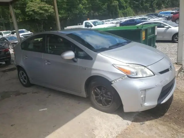 2015 TOYOTA PRIUS   