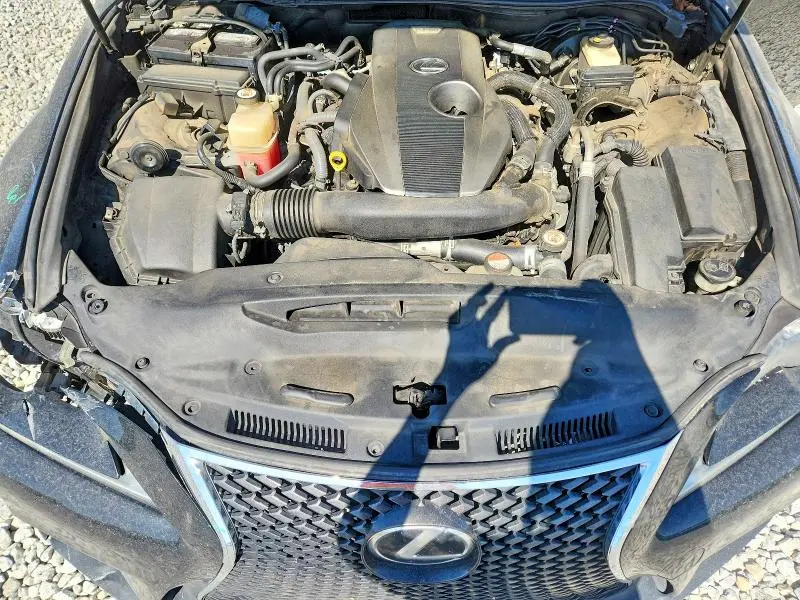 2016 LEXUS IS 200T  