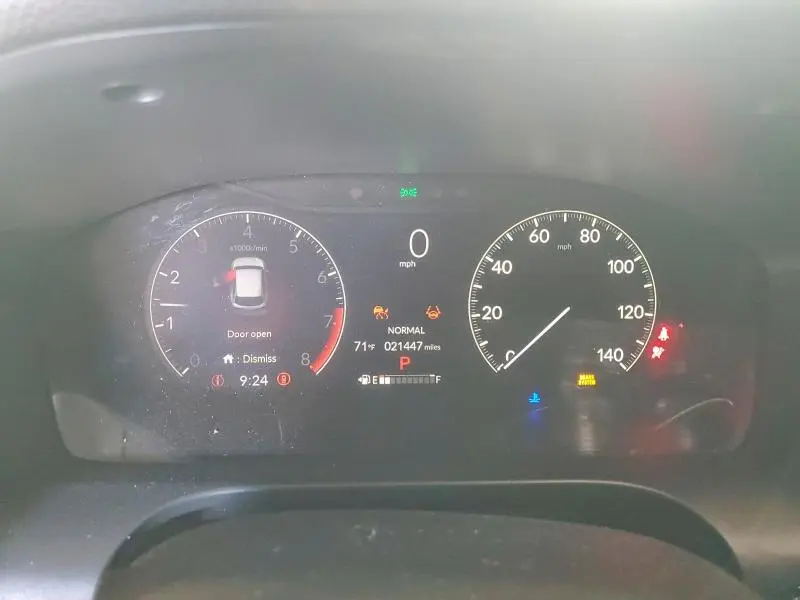 2024 HONDA HR-V LX  