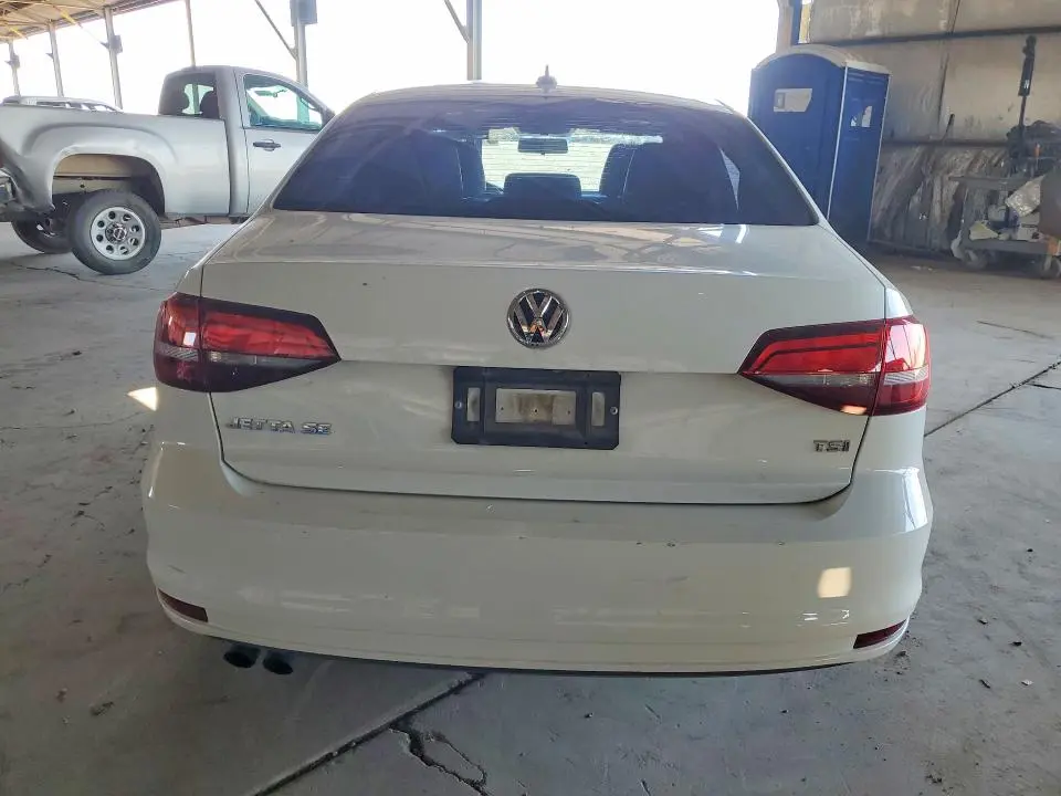 2017 VOLKSWAGEN JETTA SE  