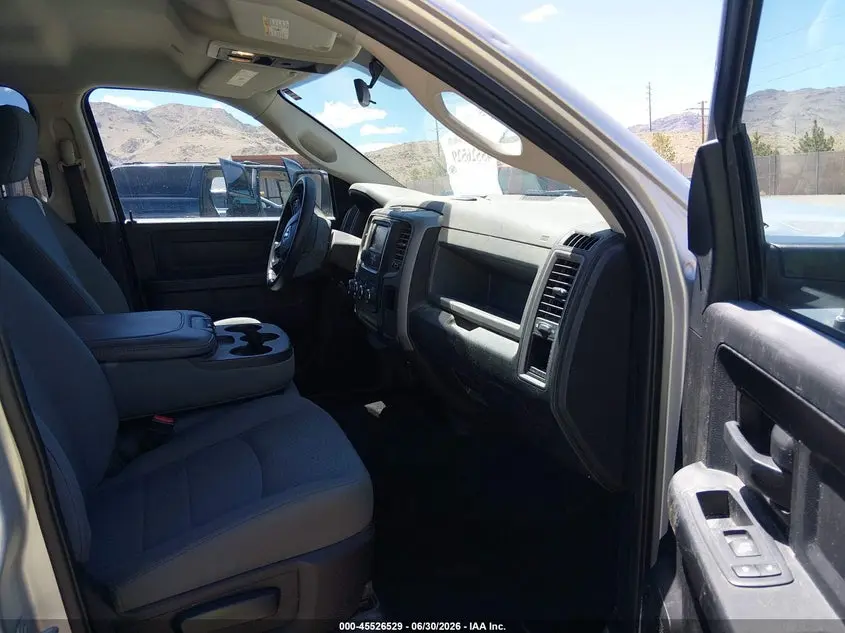 2017 RAM 1500 TRADESMAN  4X4 6'4 BOX