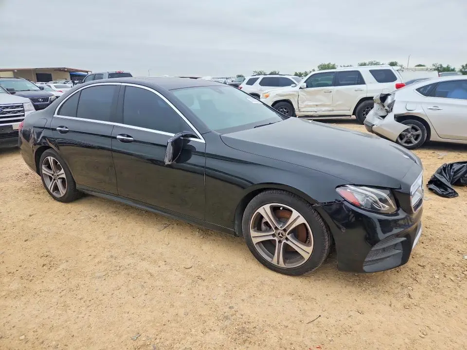 2018 MERCEDES-BENZ E 300  