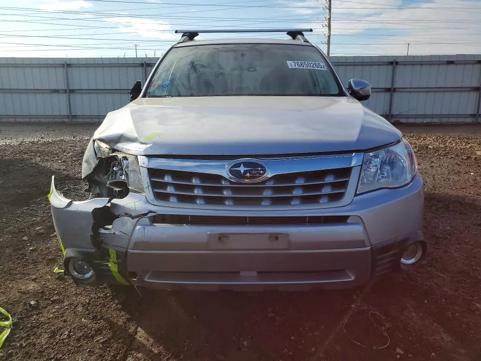 2013 SUBARU FORESTER LIMITED  