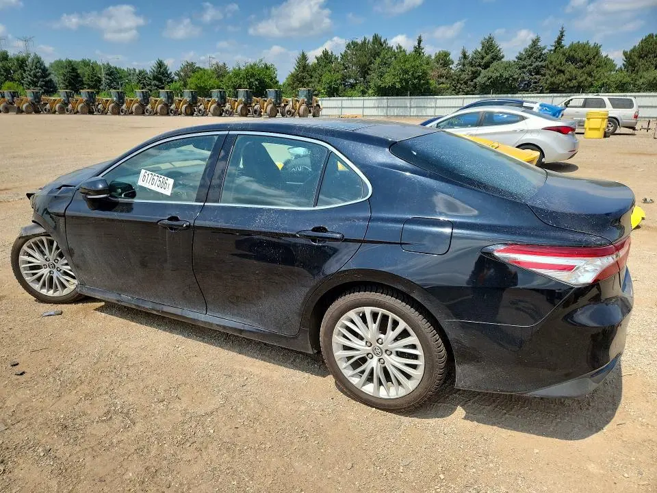 2018 TOYOTA CAMRY XLE  