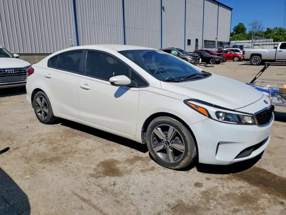 2018 KIA FORTE LX  
