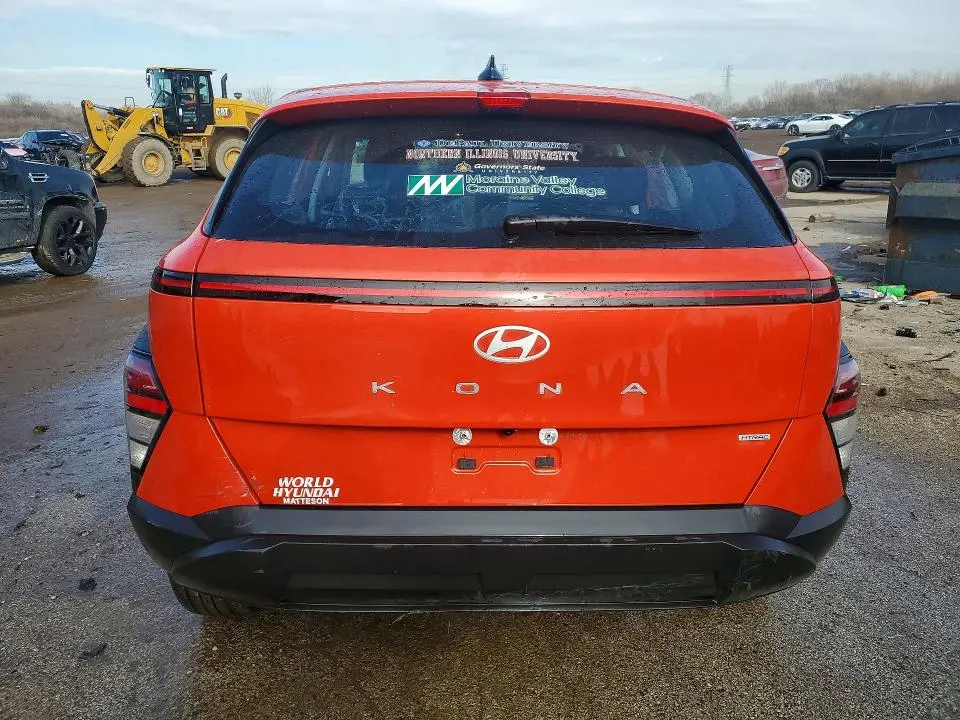 2025 HYUNDAI KONA SE  
