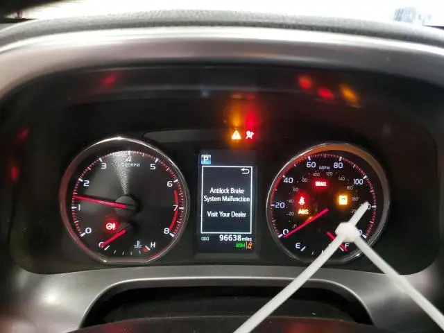 2018 TOYOTA RAV4 SE