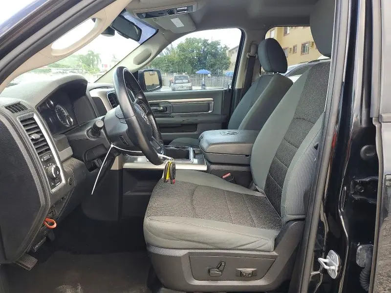 2014 RAM 1500 SLT  