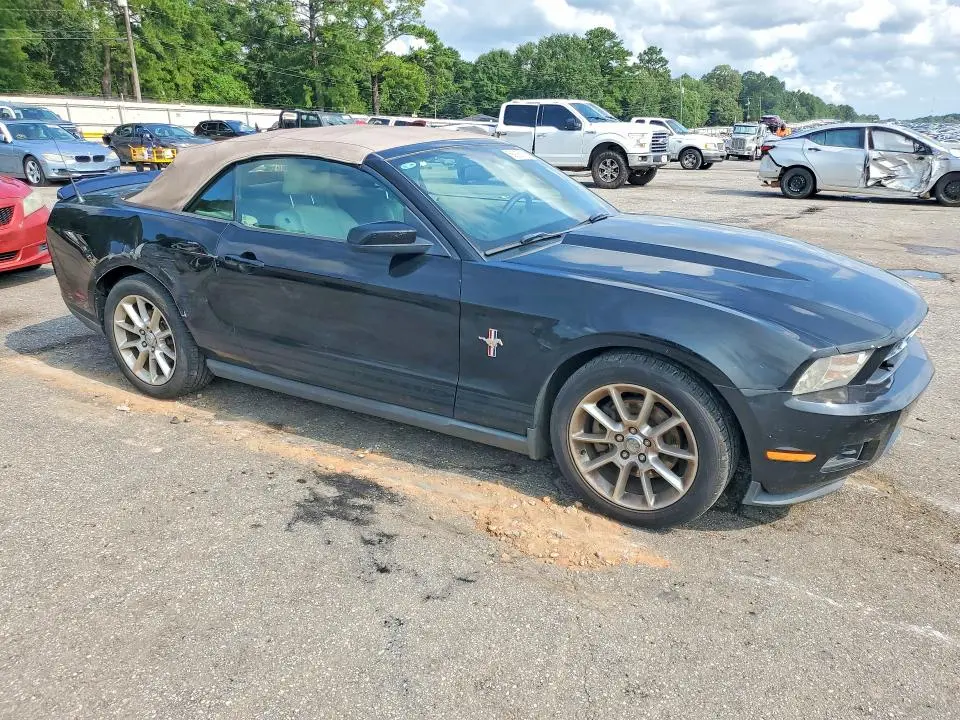 2011 FORD MUSTANG   