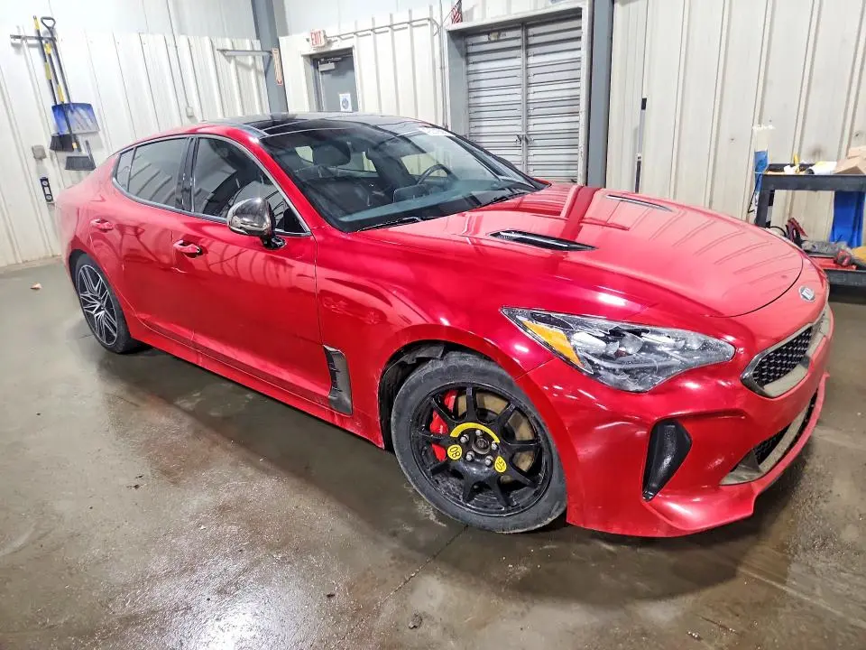 2018 KIA STINGER GT2  