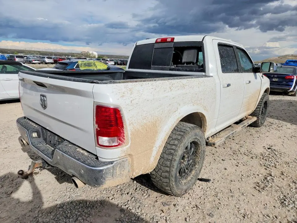 2016 RAM 1500 LARAMIE  