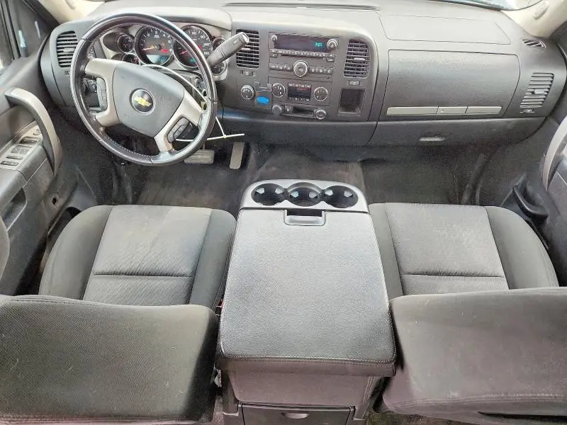 2011 CHEVROLET SILVERADO K1500 LT  