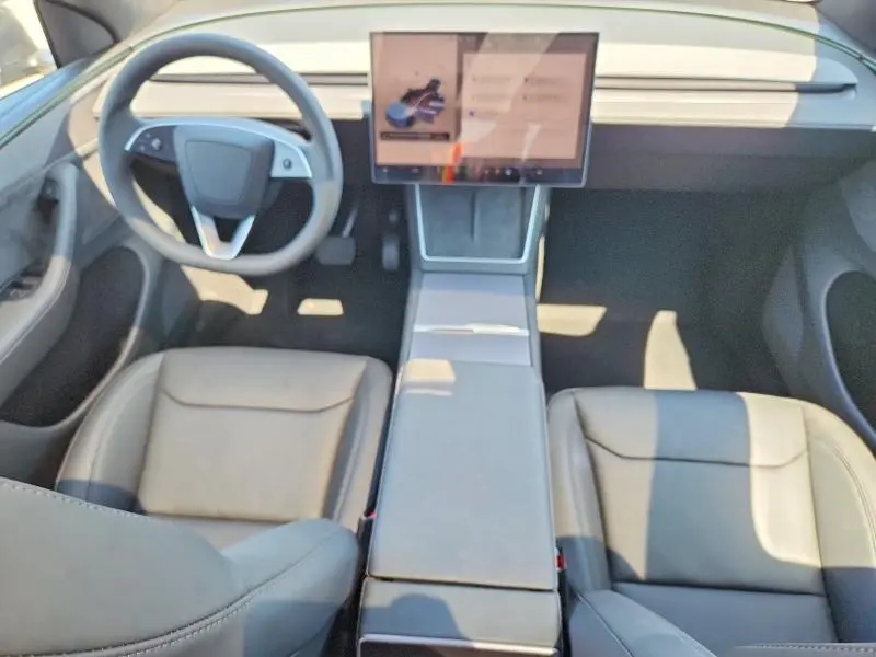 2026 TESLA MODEL Y   