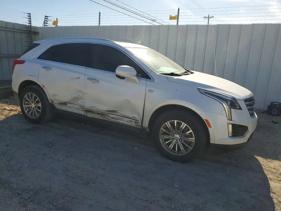 2018 CADILLAC XT5 LUXURY  