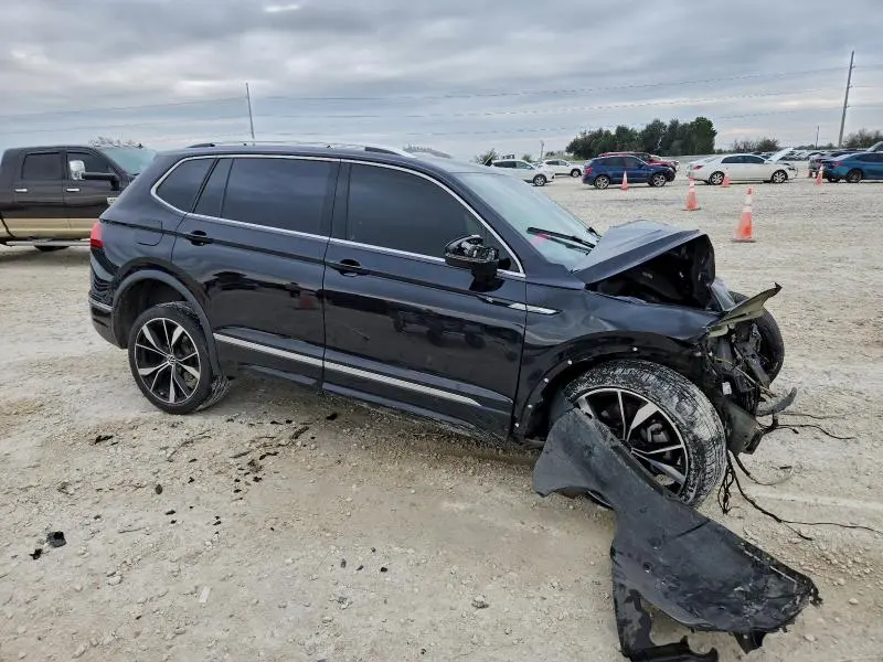 2022 VOLKSWAGEN TIGUAN SEL R-LINE  
