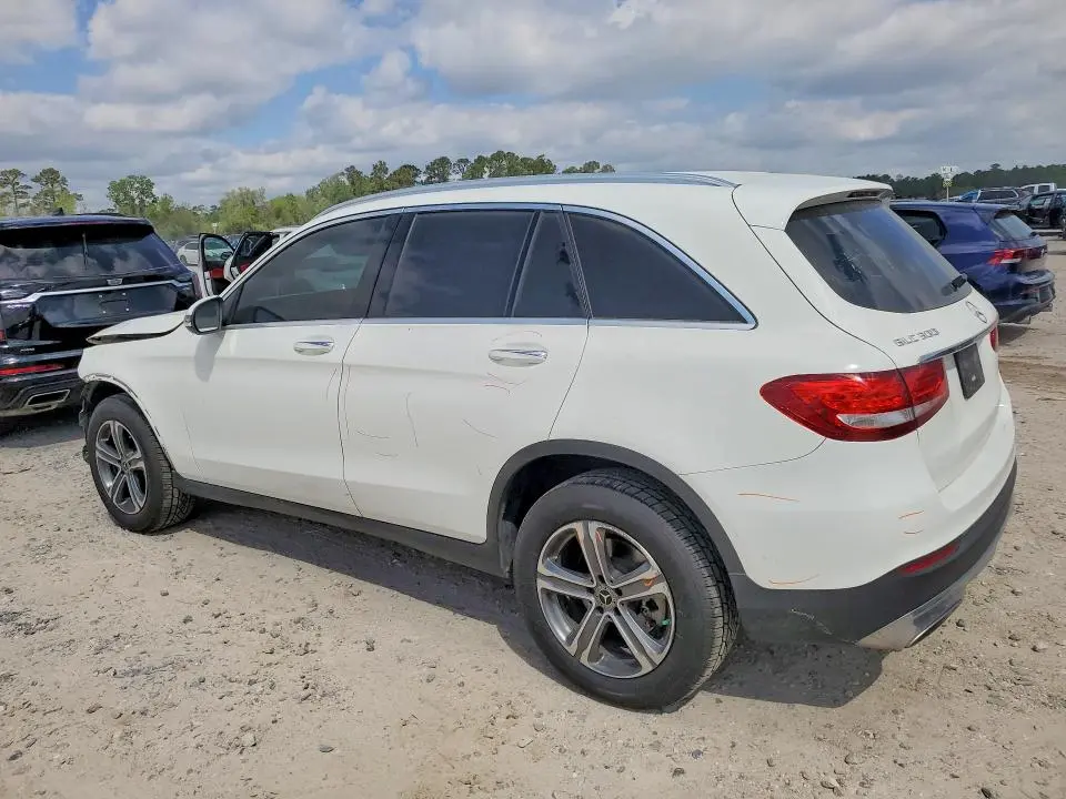 2019 MERCEDES-BENZ GLC 300  