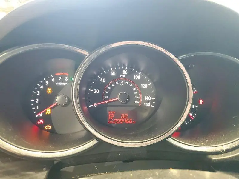 2011 KIA SORENTO LX  